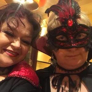 Meet your Posher, Cynthia ivey